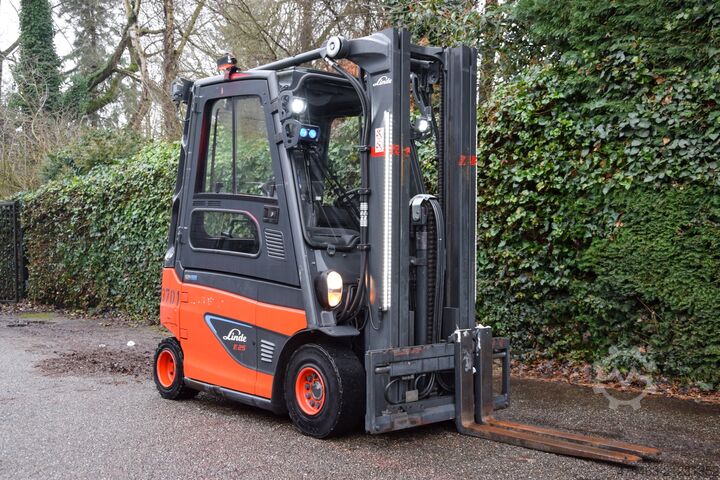 Forklift Linde E25-01 Li ion Triplex