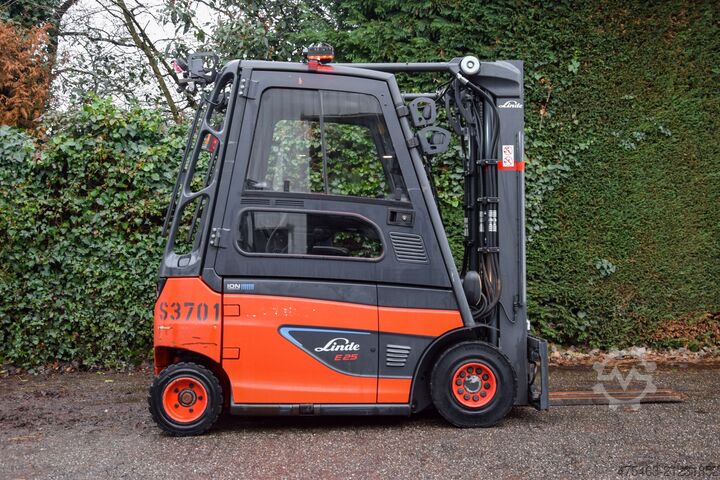 Forklift Linde E25-01 Li ion Triplex