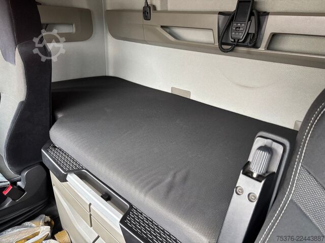 Trattore stradale standard MAN TGX 18.430 Retarder Zwei Tanks Klimaautomatik