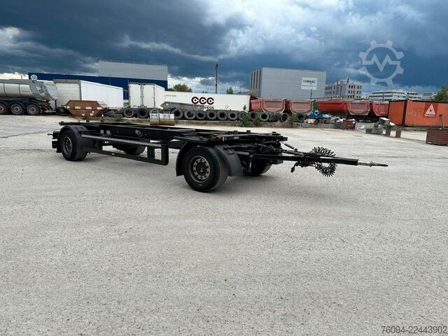 Rimorchio con telaio KÖGEL AW18-19.5 BDF SAF Container Anhänger