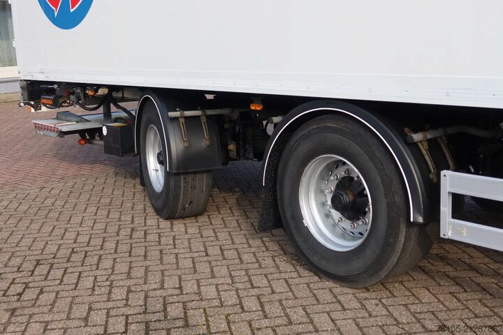 Box body Pacton ET  4. 2 Gesloten+Klep 1500kg. Asser. Eigen acc...