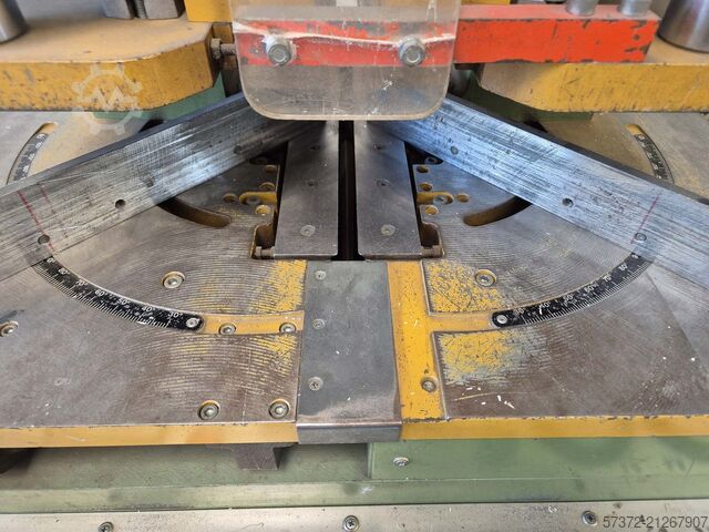 Eenkopslasmachine Urban AKS 3610