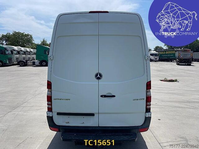 Kassevogn Mercedes-Benz Sprinter 213 37s