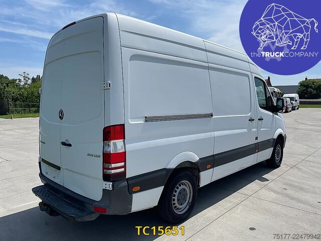 Kassevogn Mercedes-Benz Sprinter 213 37s