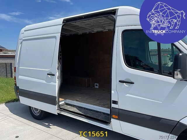 Kassevogn Mercedes-Benz Sprinter 213 37s