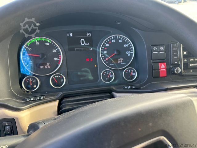 Dobozos furgon MAN TGL 8.160 / Seitentür / LBW