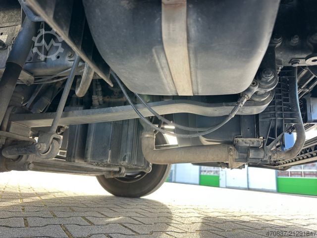 Dobozos furgon MAN TGL 8.160 / Seitentür / LBW