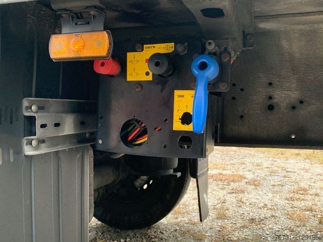 Skříňový návěs SCHMITZ CARGOBULL SKO 24 FP 25_ Doppelstock_ Türen_ verzinkt