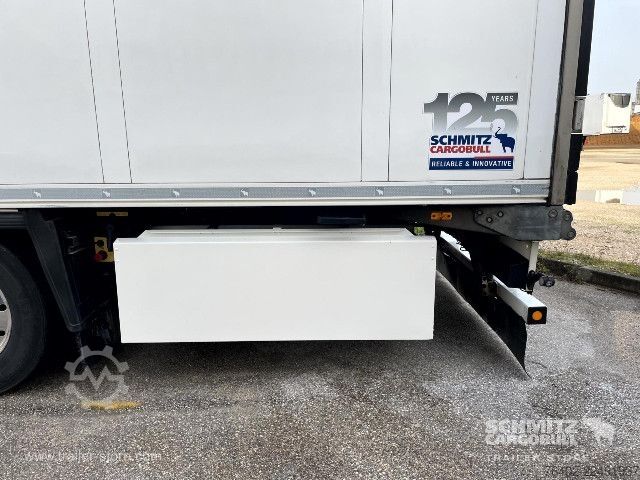 Naczepa chłodnia Schmitz Cargobull Semitrailer Reefer Multitemp