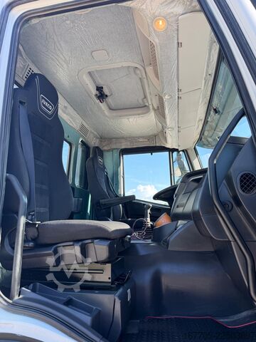 Betonmixer vrachtwagen Iveco TRAKKER 500