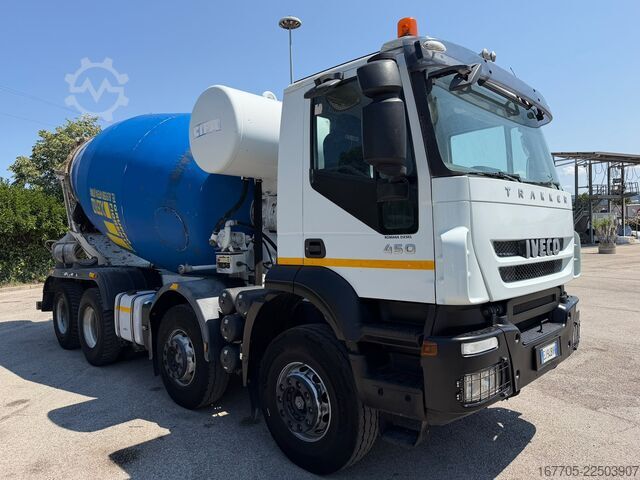 Betonmixer vrachtwagen Iveco TRAKKER 450