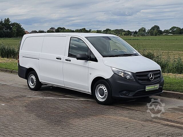 Bestelauto MERCEDES-BENZ VITO 111