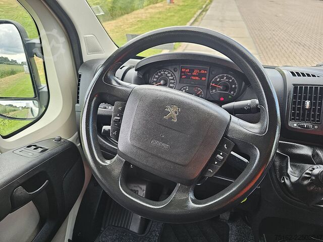 Bestelauto PEUGEOT BOXER 2.0