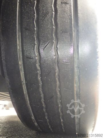 Koeloplegger SCHMITZ CARGOBULL SKO 24/L FP 45 Carrier HE 19/Doppelst./Trennwand