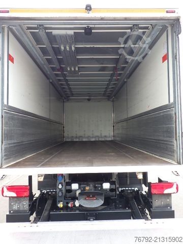 LKW mit Getränkeaufbau SCANIA P 280 B Getränkeko. 7,3m/Lasi/LBW/2xAHK/Vollluft