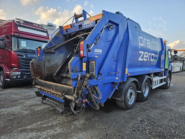 Autospecială de gunoi VOLVO FE-320 6x2 Lift/Lenk Luft/Luft JOAB Anac