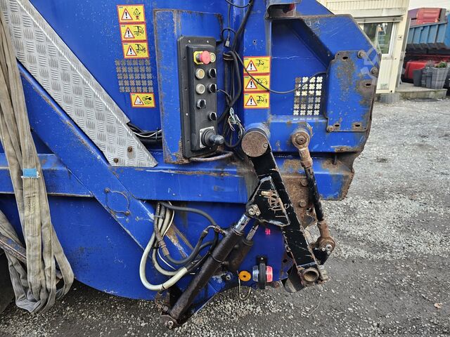 Autospecială de gunoi VOLVO FE-320 6x2 Lift/Lenk Luft/Luft JOAB Anac
