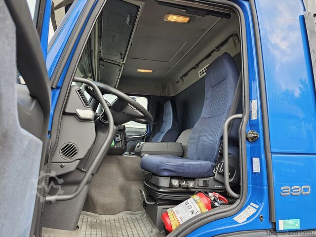 Camión con caja refrigerada VOLVO FM330 6x2 FRIGOBLOCK Multizone Lenk u. L