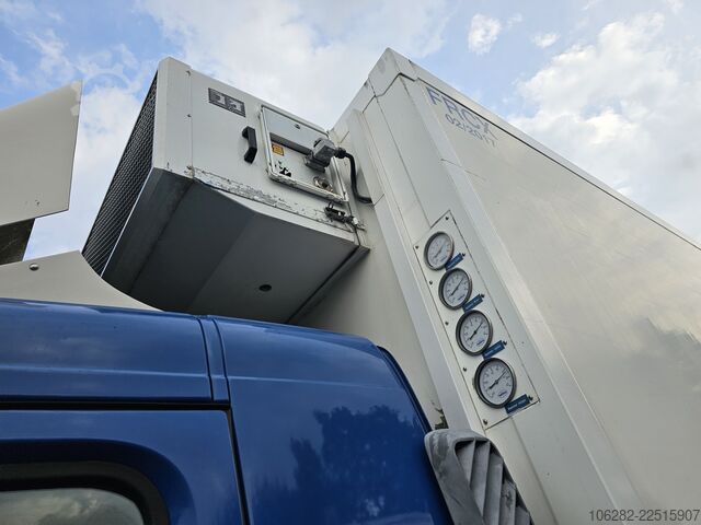 Camión frigorífico Volvo FM330 Multizone Lenk u. Kühlkoffer