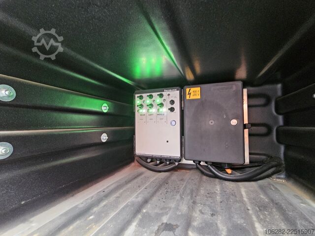 Camión frigorífico Volvo FM330 Multizone Lenk u. Kühlkoffer