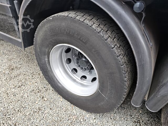 Camión frigorífico Volvo FM330 Multizone Lenk u. Kühlkoffer