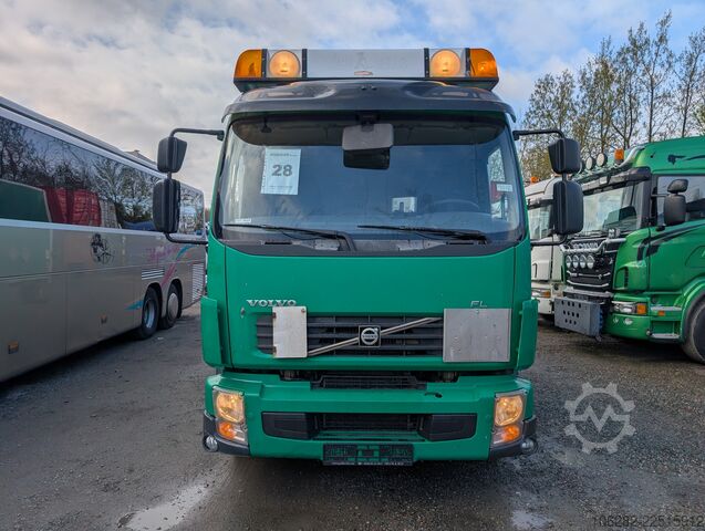 Camión caja Volvo FL-280 4x2 16Tons EURO5 Portaltüren