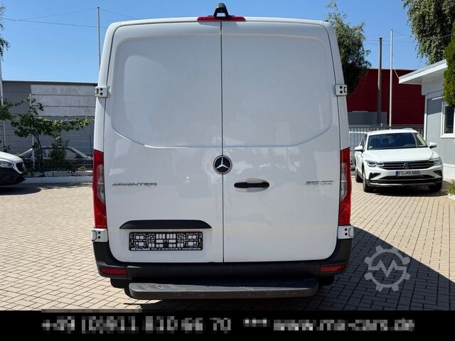 Duba panelată MERCEDES-BENZ Sprinter 315 RWD L2H1 Klima Kamera Navi Tempomat