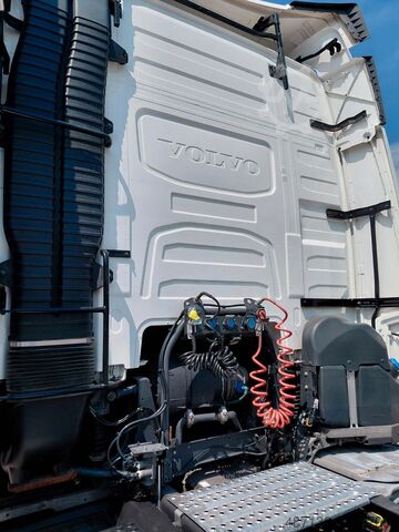Cap tractor standard VOLVO FH 460
