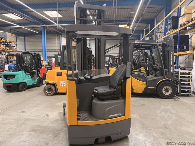 Reach Truck Jungheinrich ETV 325