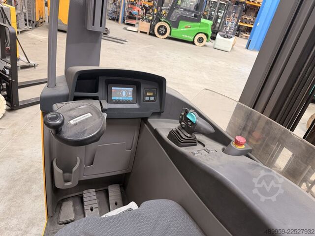 Reach Truck Jungheinrich ETV 325