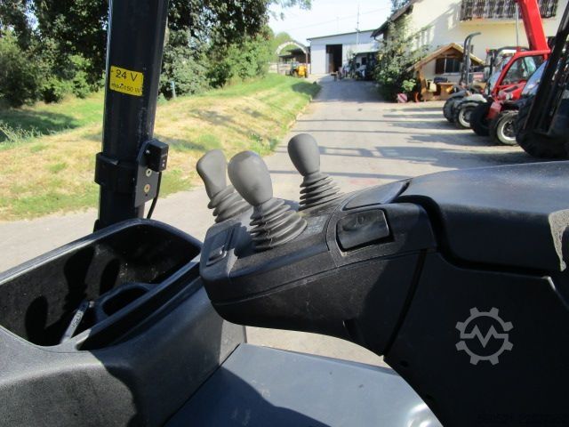 Electric 3-wheel forklift Linde E16H-02 - Triplex 4,6m + Seitenschieber