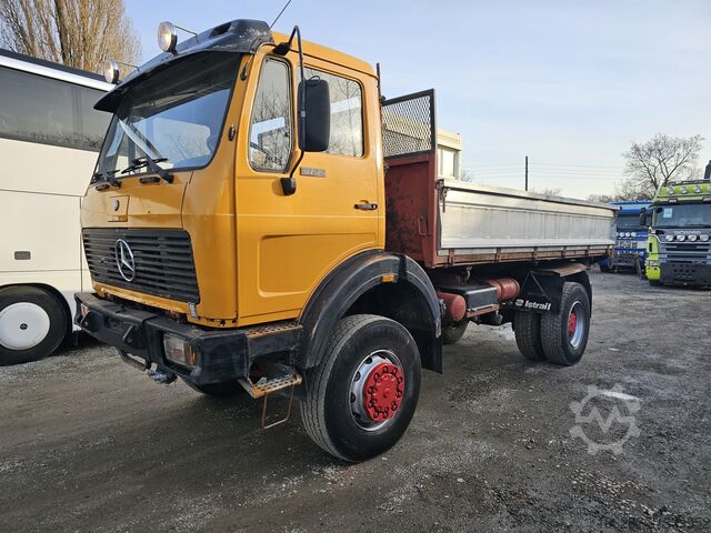 Trójstronna wywrotka Mercedes-Benz 1719 AK 4x4 V6 Steel/Steel Manuell Dreis