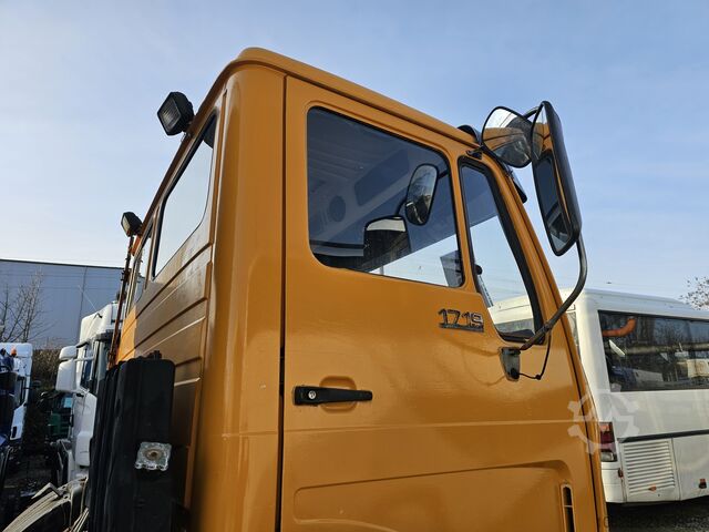 Trójstronna wywrotka Mercedes-Benz 1719 AK 4x4 V6 Steel/Steel Manuell Dreis