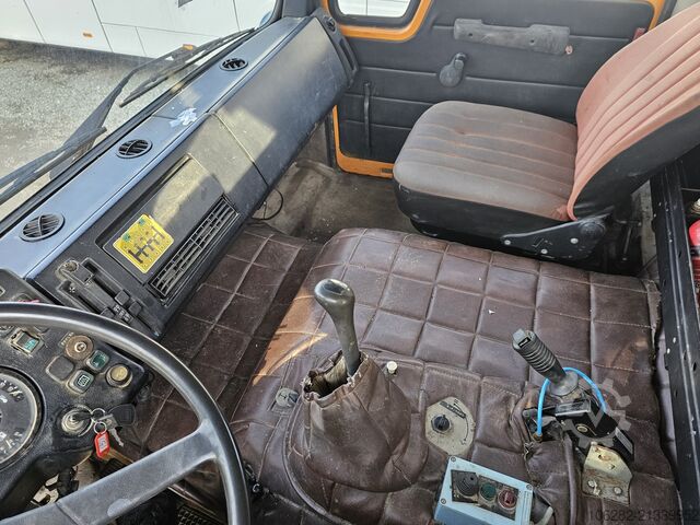 Trójstronna wywrotka Mercedes-Benz 1719 AK 4x4 V6 Steel/Steel Manuell Dreis