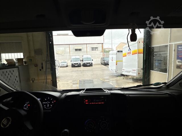 τροχόσπιτο/αυτοκινούμενο τροχόσπιτο 2023 Fiat Ducato Weinsberg Carabus | Manuale | Tetto a Soffietto