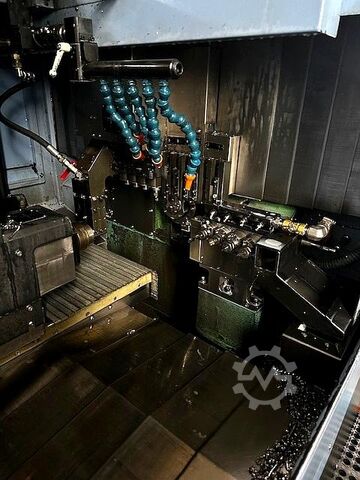 Centro de torneamento e fresamento CNC com carregador de barras DOOSAN Puma ST32G