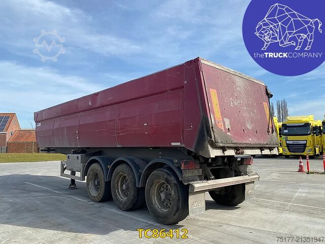 Teherautó MOL 32m3 geïsoleerd