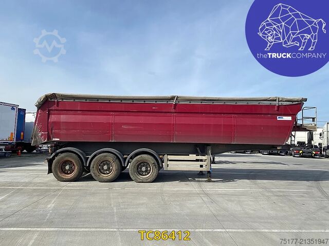 Teherautó MOL 32m3 geïsoleerd