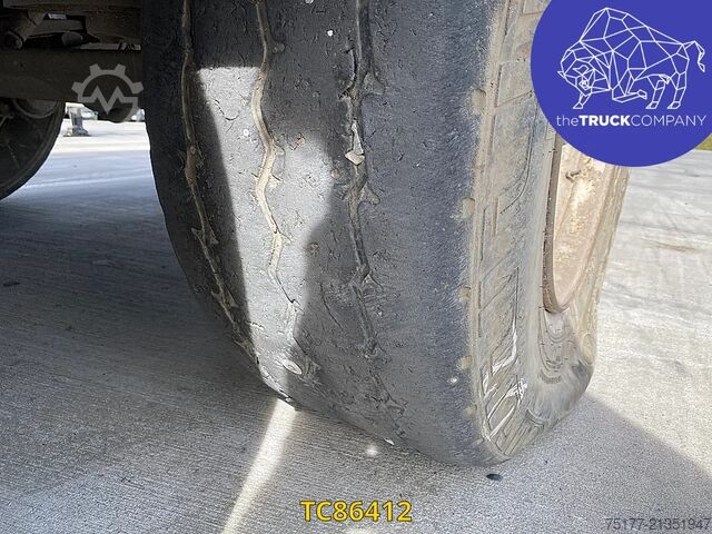 Teherautó MOL 32m3 geïsoleerd