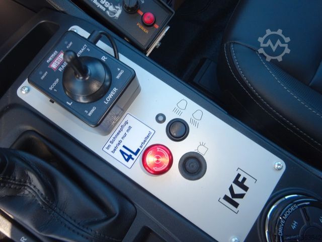 Bestelwagen FORD Ranger DoKa Tremor Stndhz Winterd Schild+Streuer