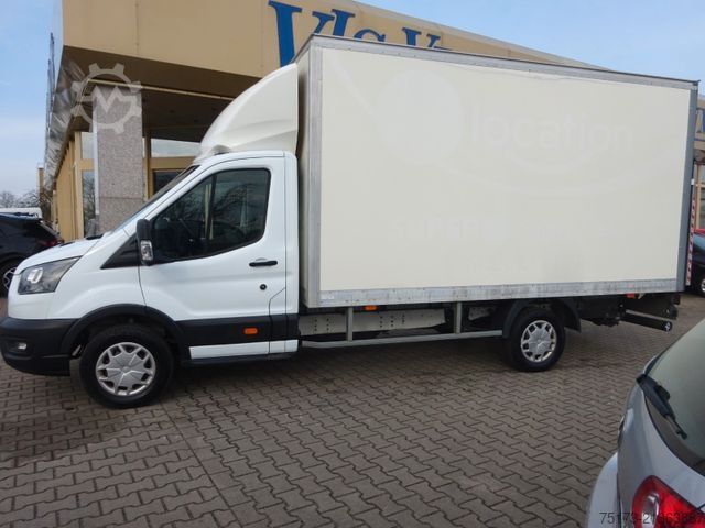 Vrachtwagen met bakwagen FORD Transit 350 L4 130PS HA Trend Koffer LBW