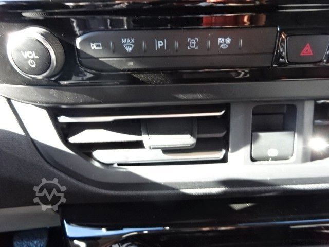 Minibus FORD Tourneo Custom 340L1 Titanium X 2.5L PHEV 360Kam