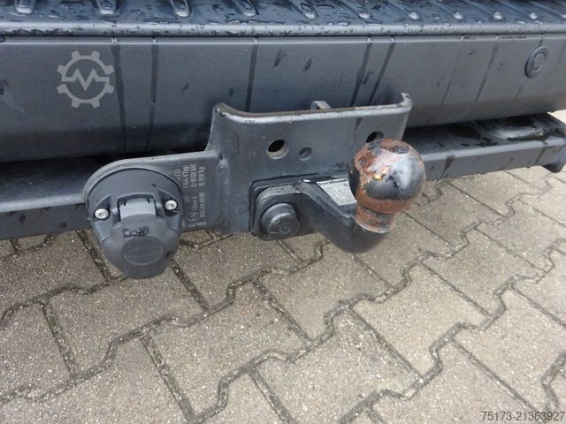 Caravan/camper FORD Nugget 185PS Autm. Aufstelldach Markise AHK Xeno