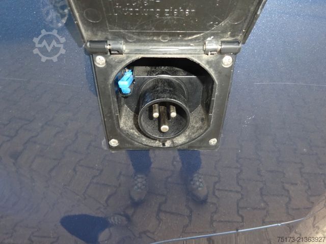 Caravan/camper FORD Nugget 185PS Autm. Aufstelldach Markise AHK Xeno