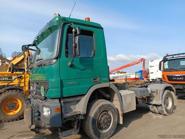 Τυπική μονάδα τράκτορα MERCEDES-BENZ Actros 2041 / 4X4 ALLRAD / Full Steel / NUR130km