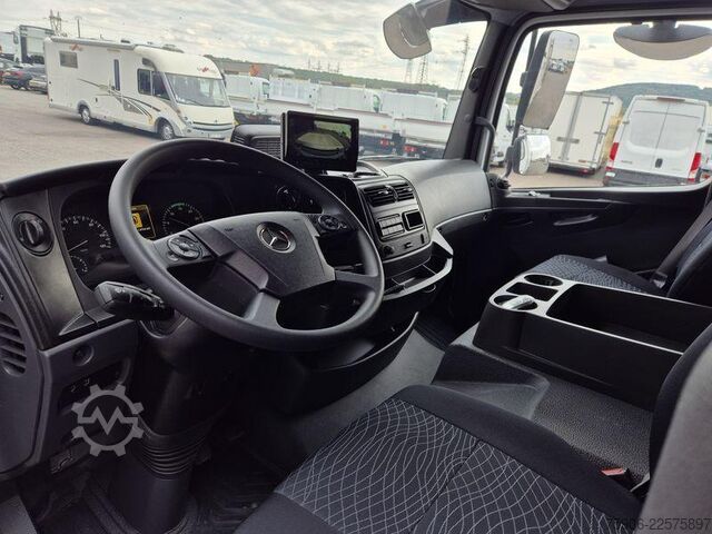 Skåpbil Mercedes-Benz Atego