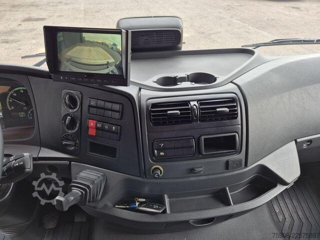 Skåpbil Mercedes-Benz Atego