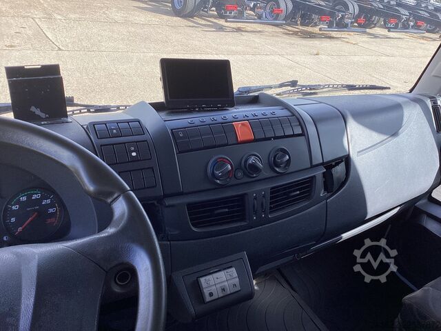 Skåpbil Iveco 120