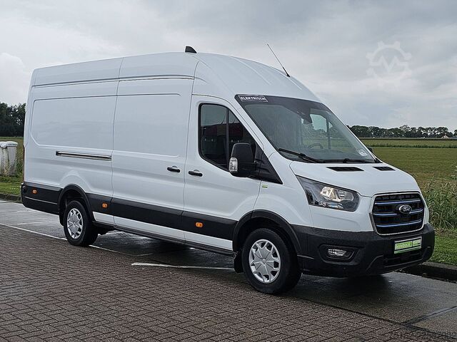 High-roof van FORD E-TRANSIT L4H3 68kWh 317KmWLTP