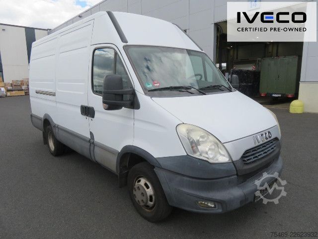 Furgão de teto alto IVECO 35C17V/P